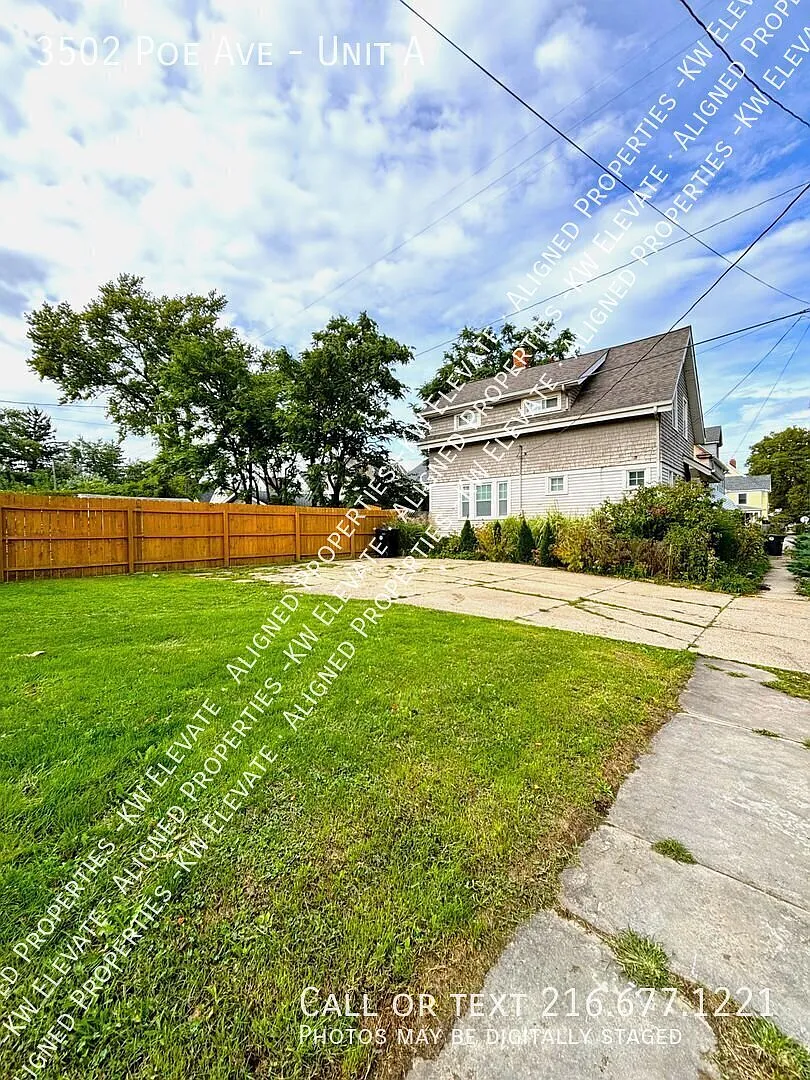 Spacious 4Bedroom with Modern Upgrades! — Photo 4