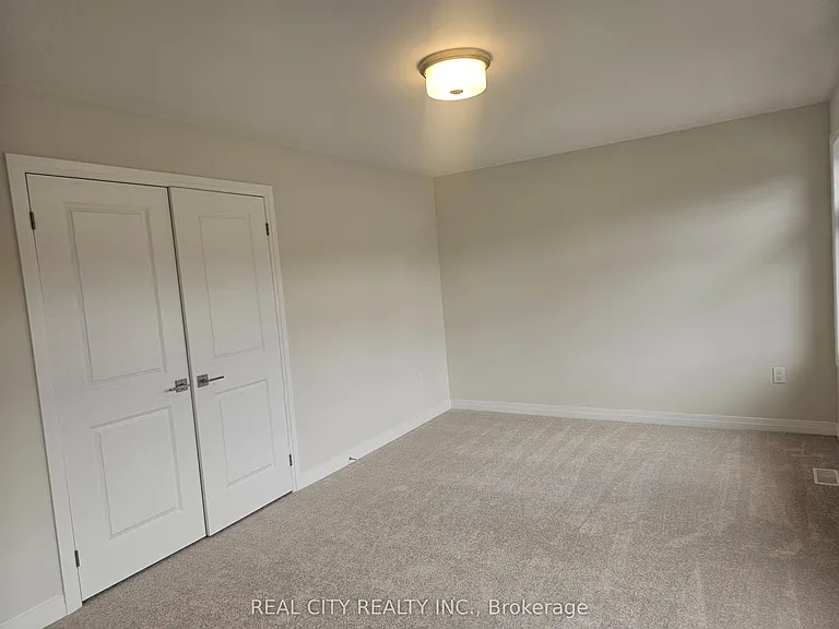 3063 Sandy Acres Ave — Photo 24