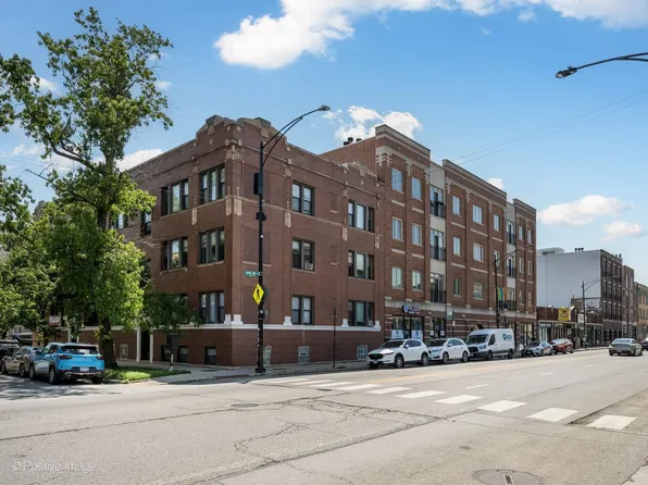 1453 W Irving Park Rd APT 305, Chicago, IL 60613