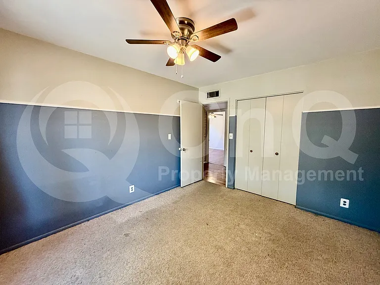 2933 S Extension Rd — Photo 17