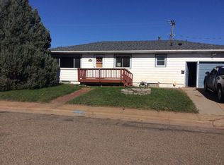 1360 1st St S, Dickinson, ND 58601