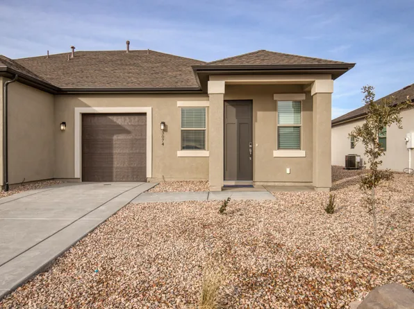 3074 W Runway Dr, Cedar City, UT 84720