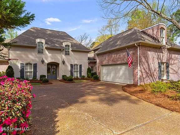 4th image of 640 Berridge Dr