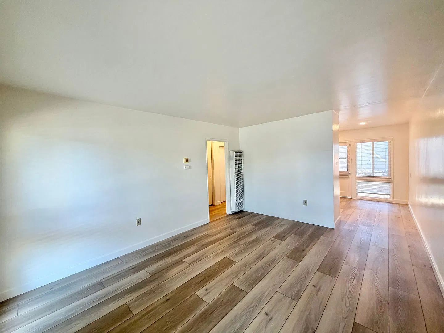 4484-4486 Clairemont Drive — Photo 2