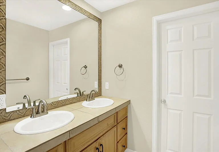 2143 S Grant St — Photo 18