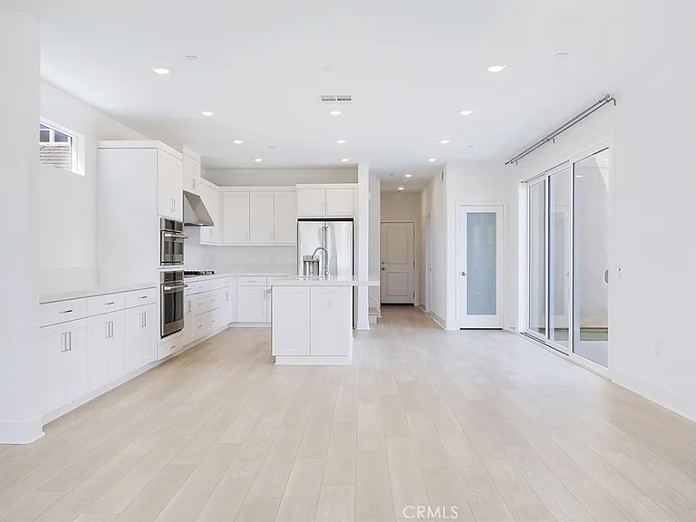 27398 Fox Den Pl — Photo 8