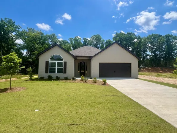 320 Woodstream Dr, Columbus, GA 31904