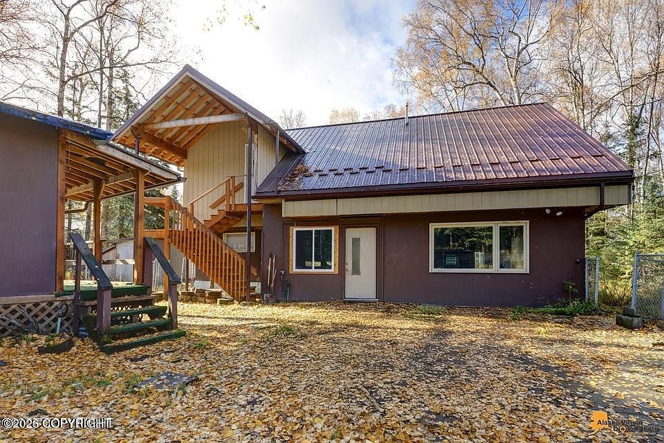 1st image of 10960 Totem Rd