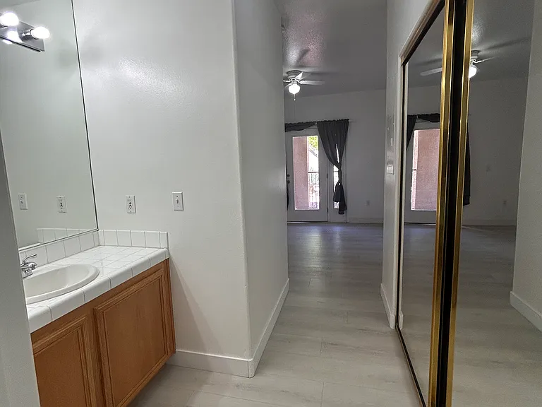 2110 Los Feliz St #1060 — Photo 10