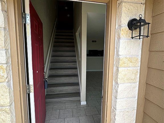 4th image of 16120 Stuebner Airline Rd APT 202