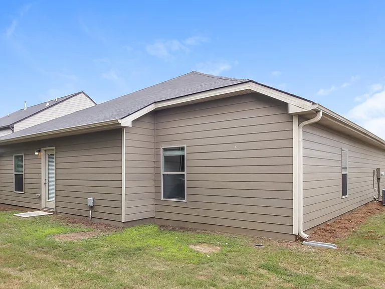 3019 Chris Cir — Photo 22