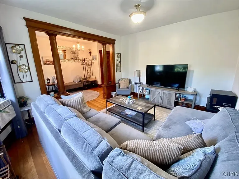 623 Park Ave #2 — Photo 4
