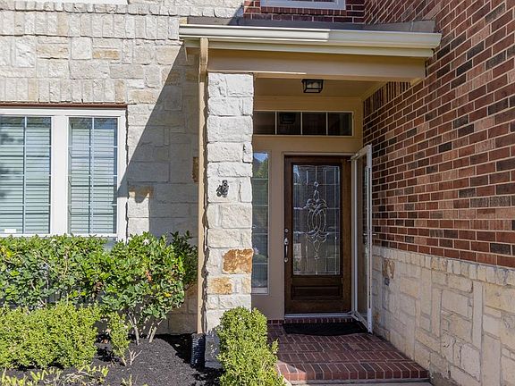 4th image of 2604 Ravenlake Ct