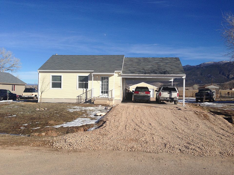 Lovely 1340 sqf Country Home