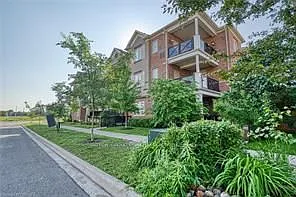 272 Georgian Dr #204
