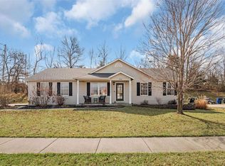 156 Whisper Creek Dr, Wentzville, MO 63385