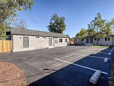 2 bed, $1,750 — Photo 1