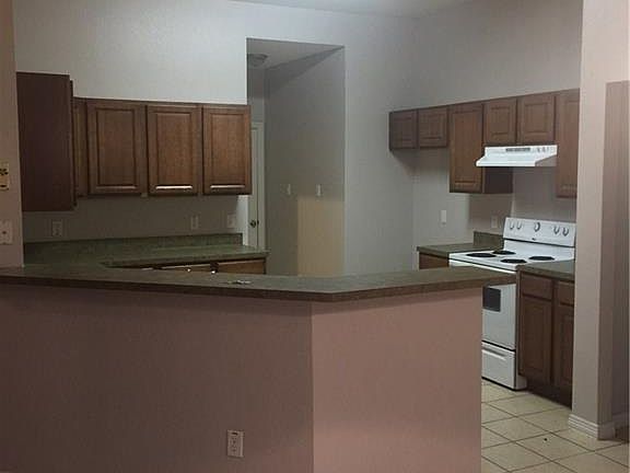 5th image of 111 Palomino Dr