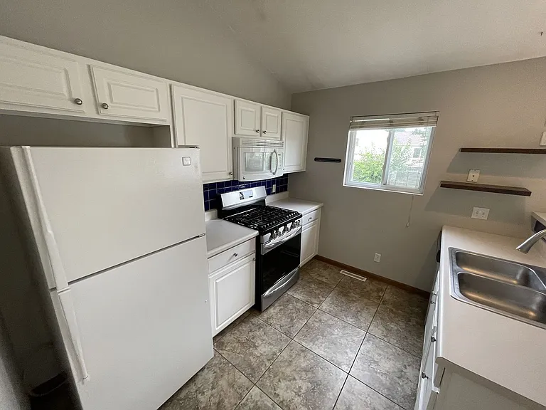 17738 Olive St — Photo 3