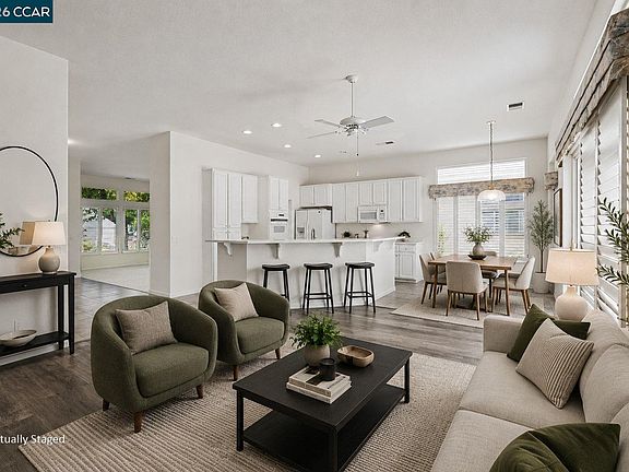 3rd image of 143 Honeygold Ln