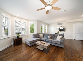 207 2nd St APT 4B, Hoboken, NJ 07030