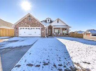 1905 Tull Dr, Pea Ridge, AR 72751