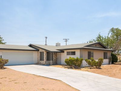 16111 Dale Evans Pkwy, Apple Valley, CA, 92307