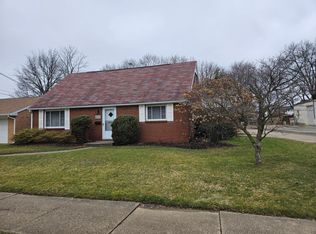205 5th St NW, North Canton, OH 44720