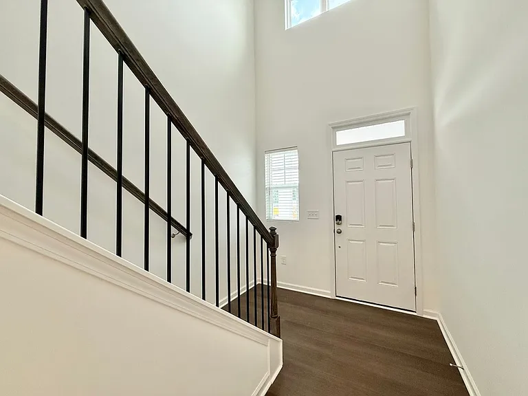 3111 Allamore Dr — Photo 2