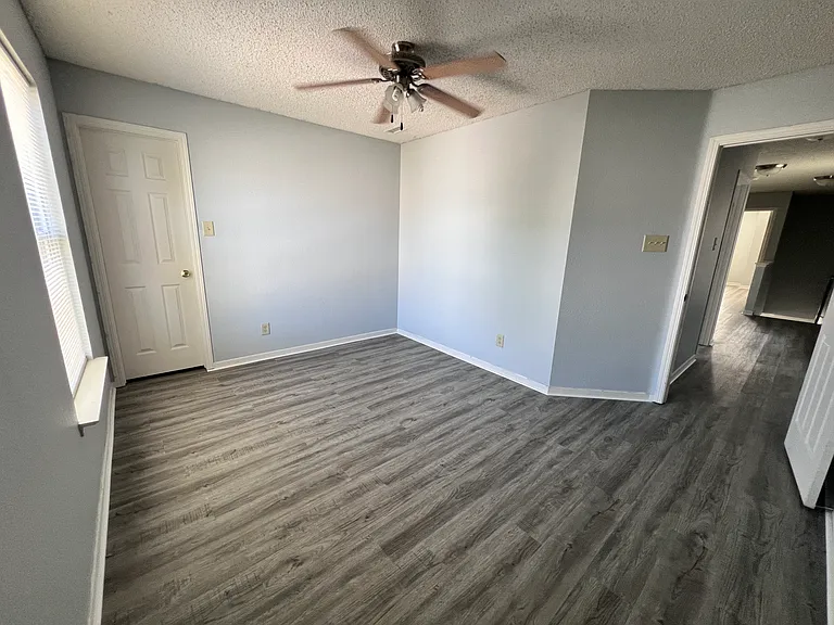 2726 Chilton Dr — Photo 8