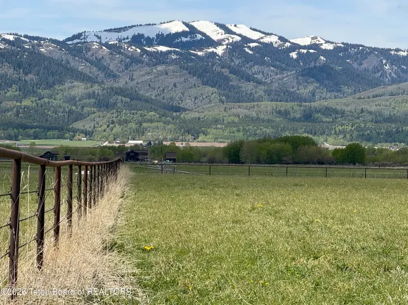 4 Wildsprings Ln, Victor, ID 83455