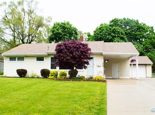 5952 Whiteacre Rd, Toledo, OH 43615