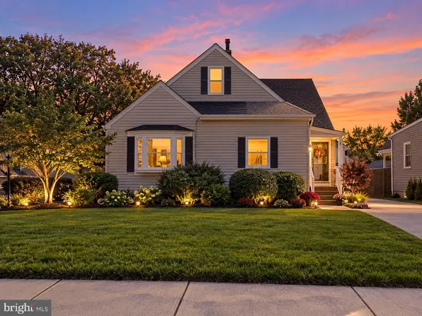 29 Governors Gate Ln, Linthicum, MD 21090