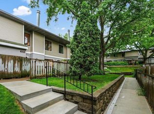 1139 Wagon Wheel Rd, Hopkins, MN 55343