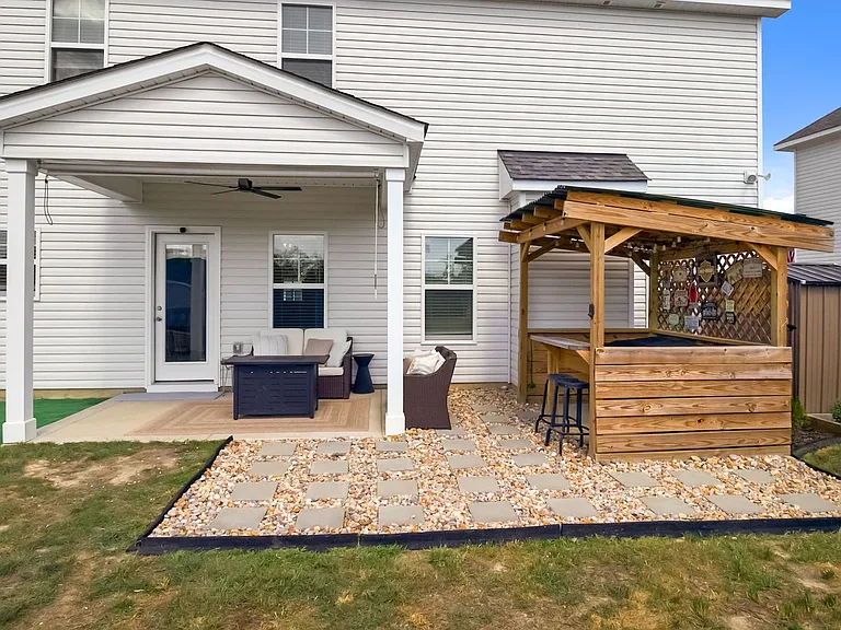 173 London Dr — Photo 39