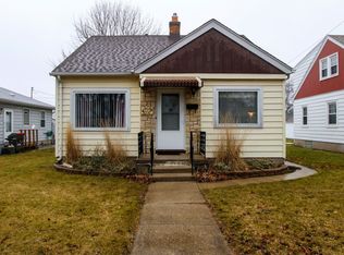 222 Douglass Ave, Waukesha, WI 53186