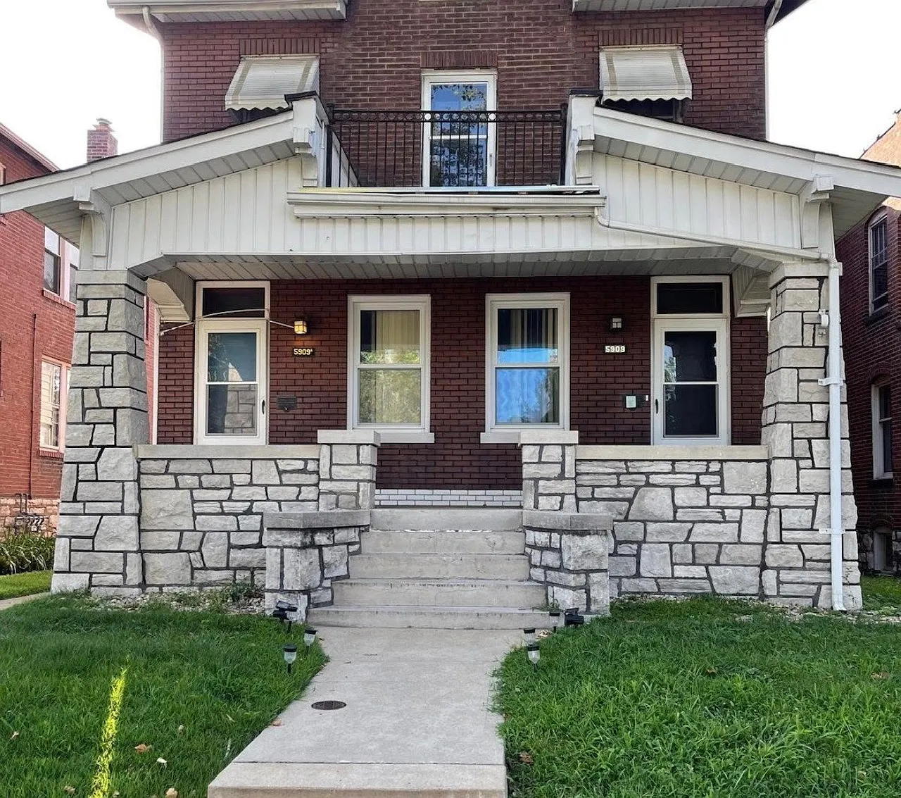 1 bed, 1200 sqft, $1,200 — Photo 1