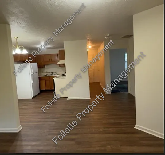 111 W Chestnut St #202 — Photo 4