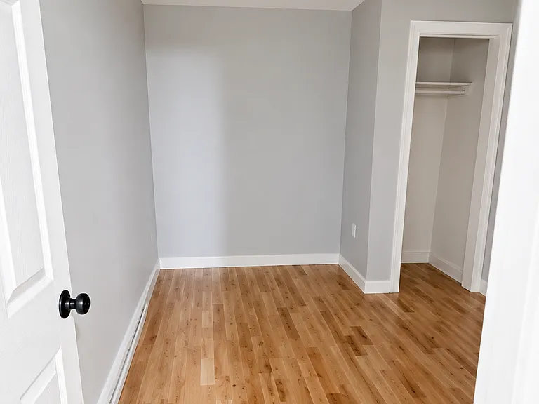 452 15th Ave #2 — Photo 3