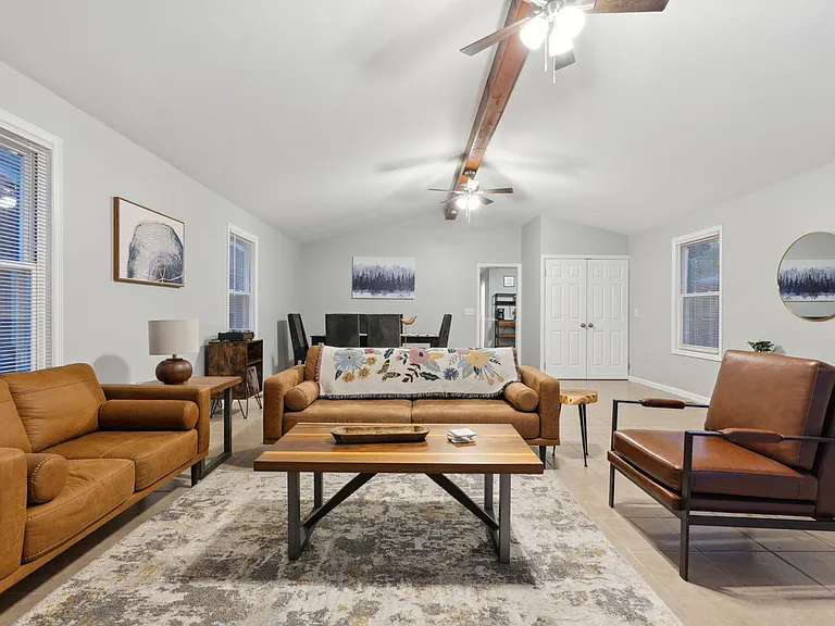 2415 Telegraph Rd — Photo 23