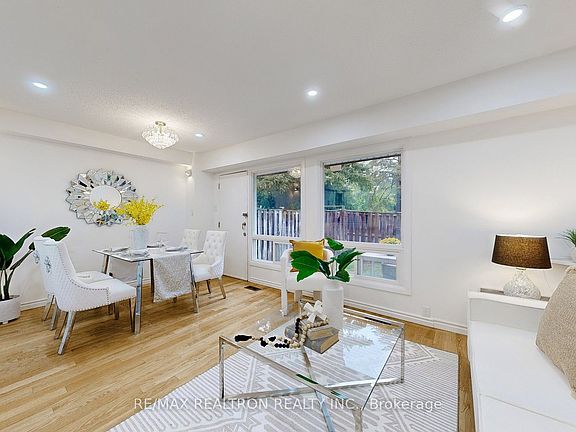 4th image of 37 Vine Ave