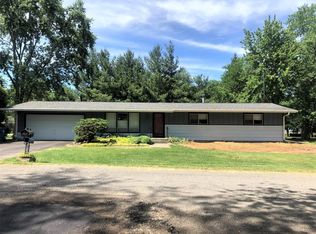 500 Pottawattomie Trl, Chesterton, IN 46304