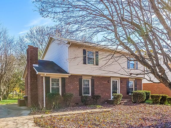 2nd image of 11 Wildberry Ct