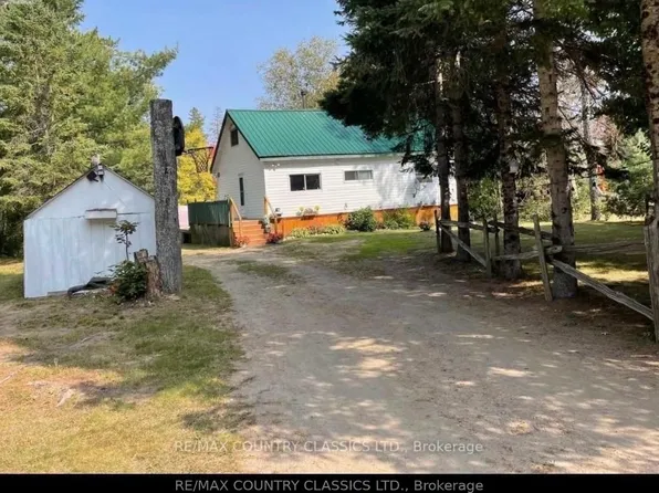 343 Glory Rd, Hastings Highlands, ON K0L 1C0