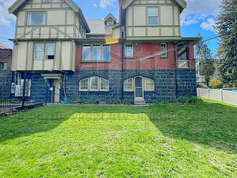 928 W 7th Ave — Photo 5