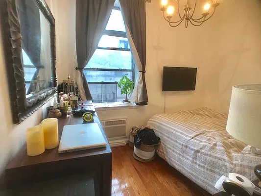 Rented by Mason Real Estate | media 4