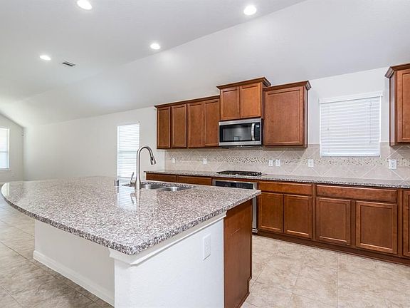 5th image of 28531 Pleasant Forest Dr