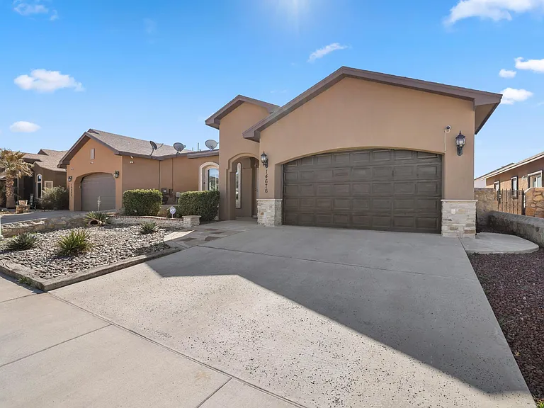 14676 Ava Leigh Ave — Photo 3