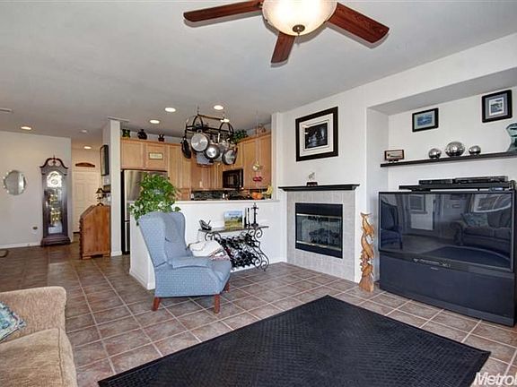 3rd image of 8240 Crystal Walk Cir