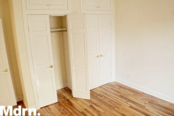 Rented by Mdrn Residential | media 16